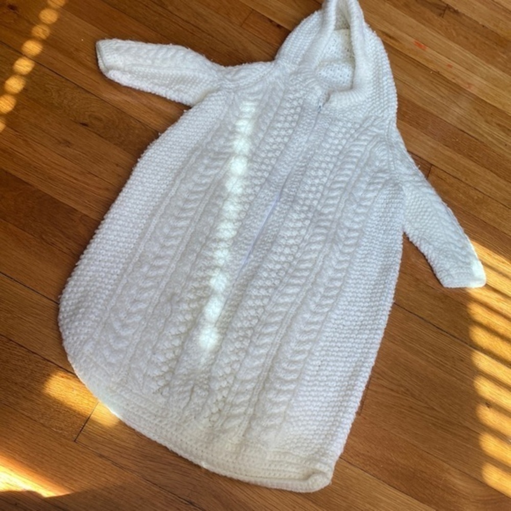 Vintage hand knit woven baby sleep sack perfect condition so warm & cozy!